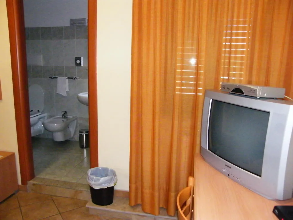 Pensionat Caffe Nuovo 2 Holiday Rooms Trappitello